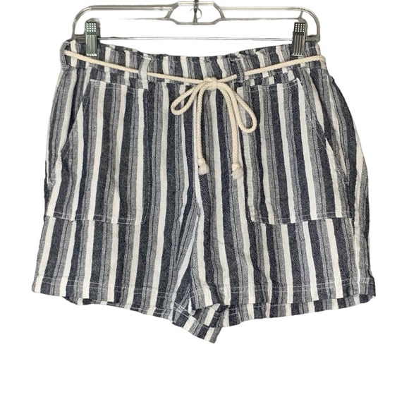 Alexander Jordan midnight blue and white stripe beach short with pockets. Size M - Picture 1 of 9